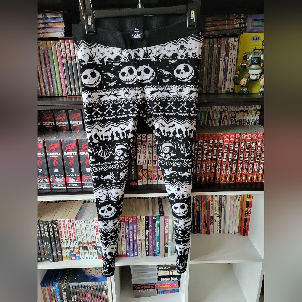Torrid Nightmare Before Christmas sweater leggings Size 00